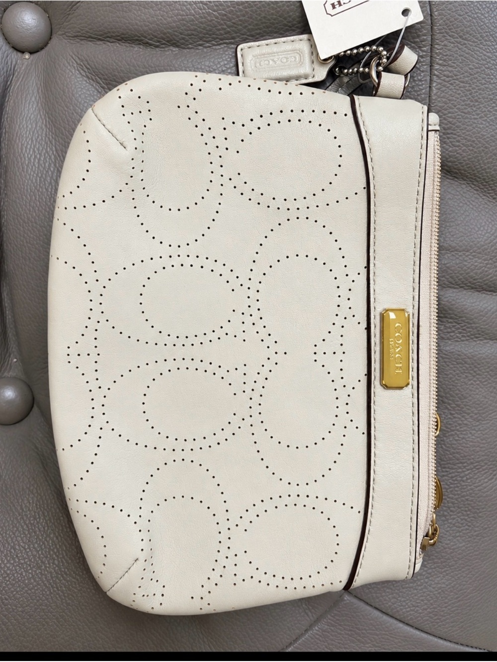 NWT Coach Perforated Leather Wristlet in Light Gray